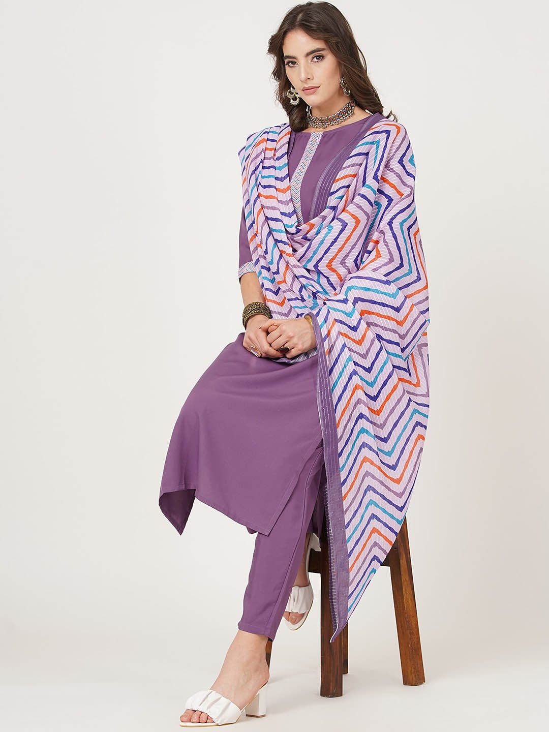 

J Turritopsis Round Neck Kurta with Trousers & Dupatta, Purple