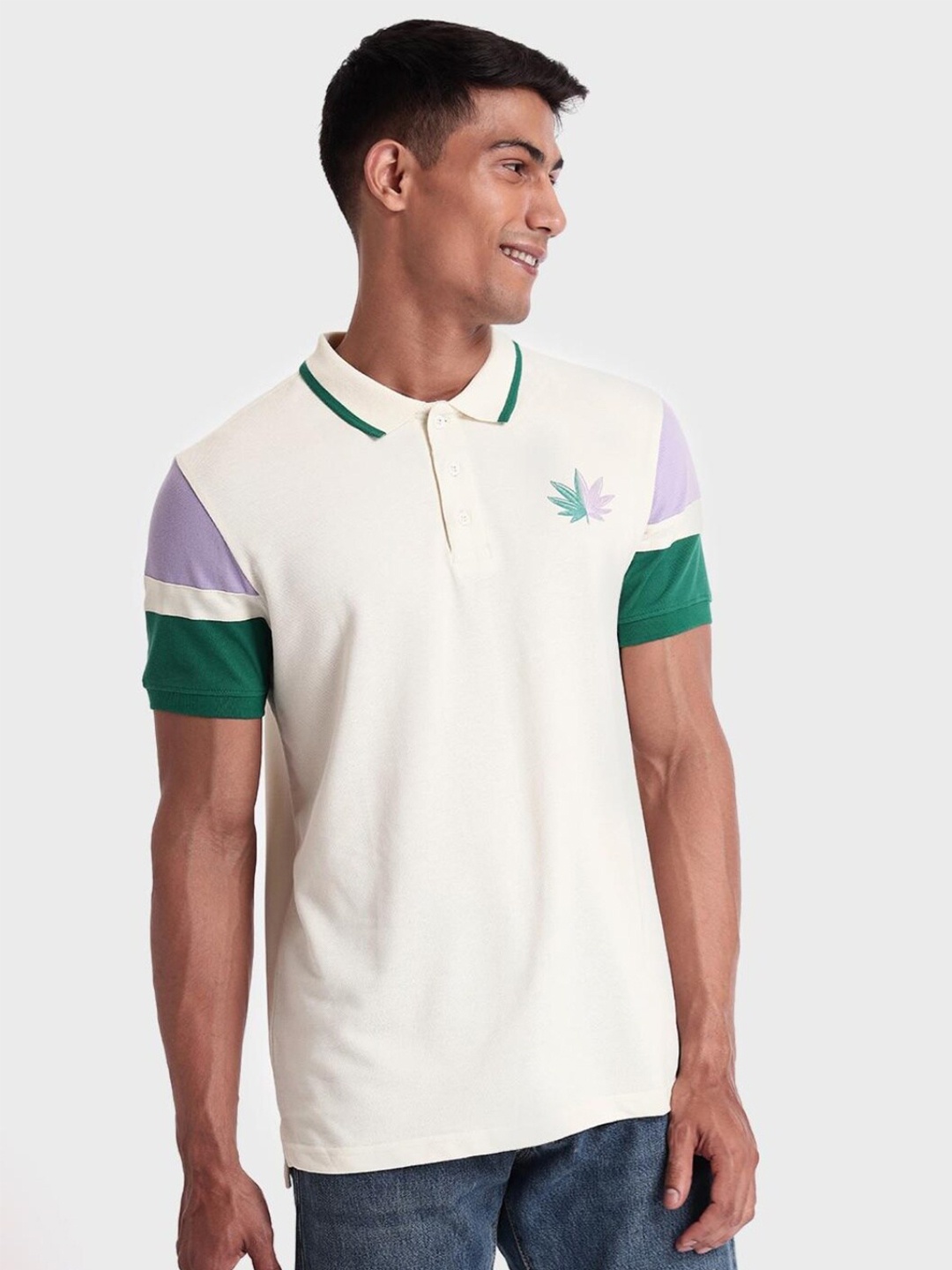 

Bewakoof Men Polo Collar Cotton T-shirt, White
