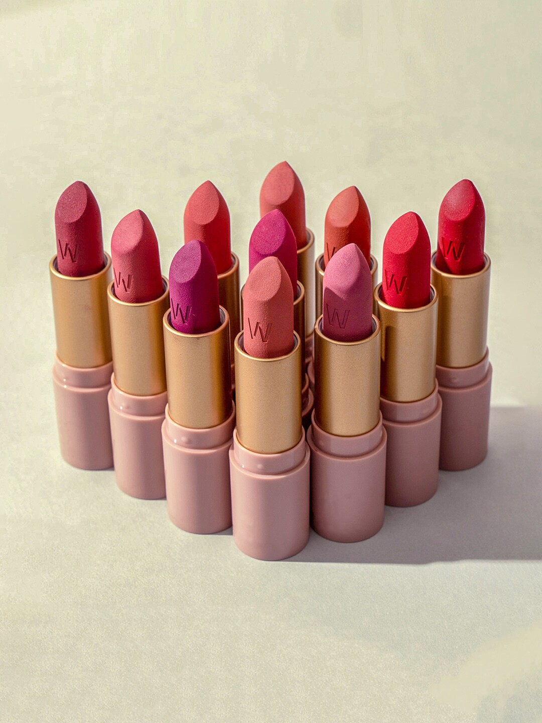 

W Powder Kiss Water Resistant Matte Lipstick with Vitamin E 4 g - Enigmatic, Maroon