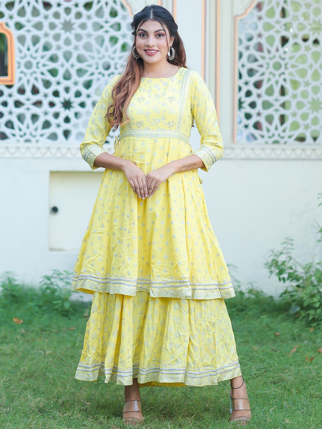 

Ramas Floral Embroidered Round Neck A-Line Cotton Kurta, Yellow