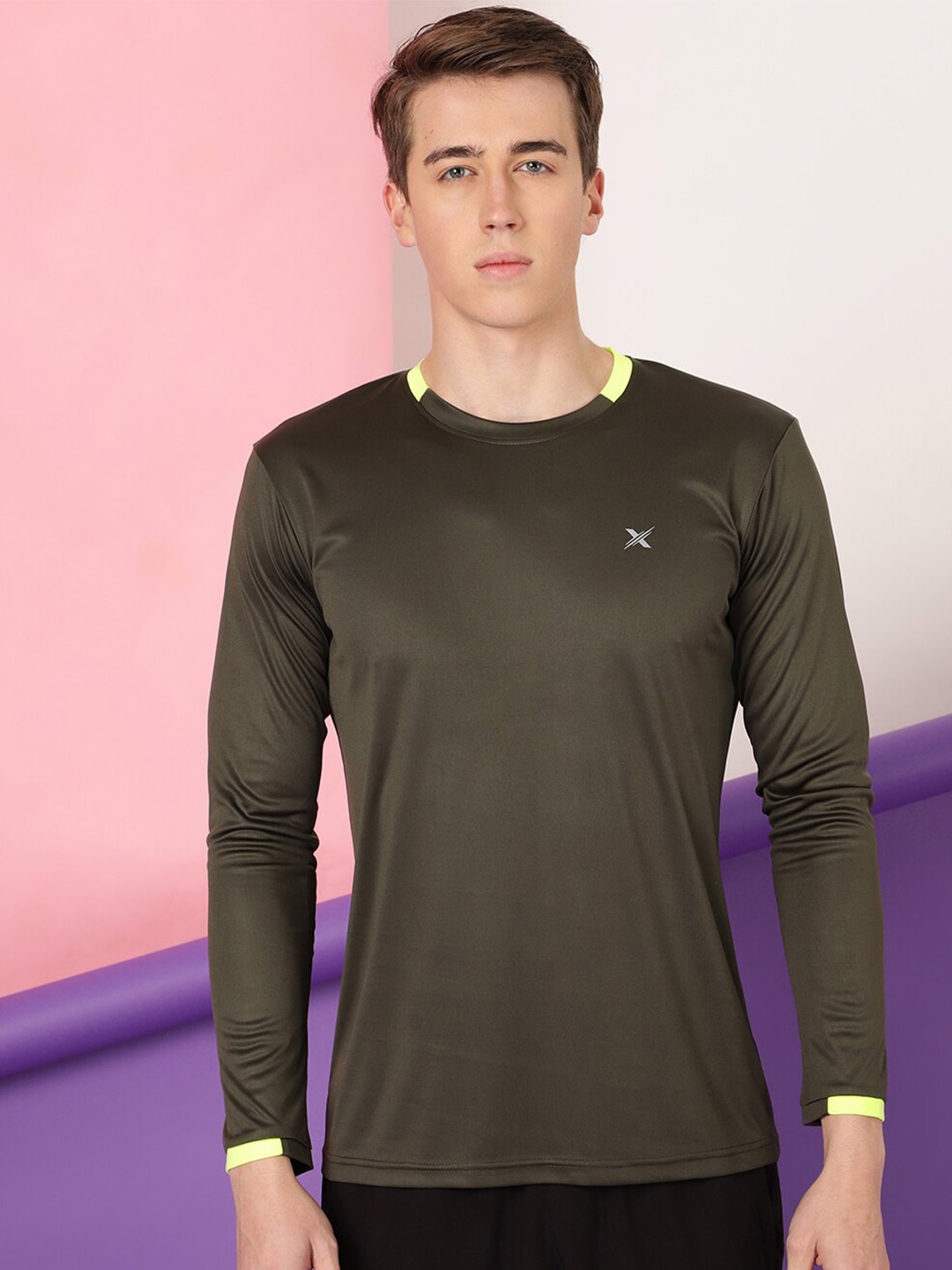 

FTX Men Colourblocked T-shirt, Olive