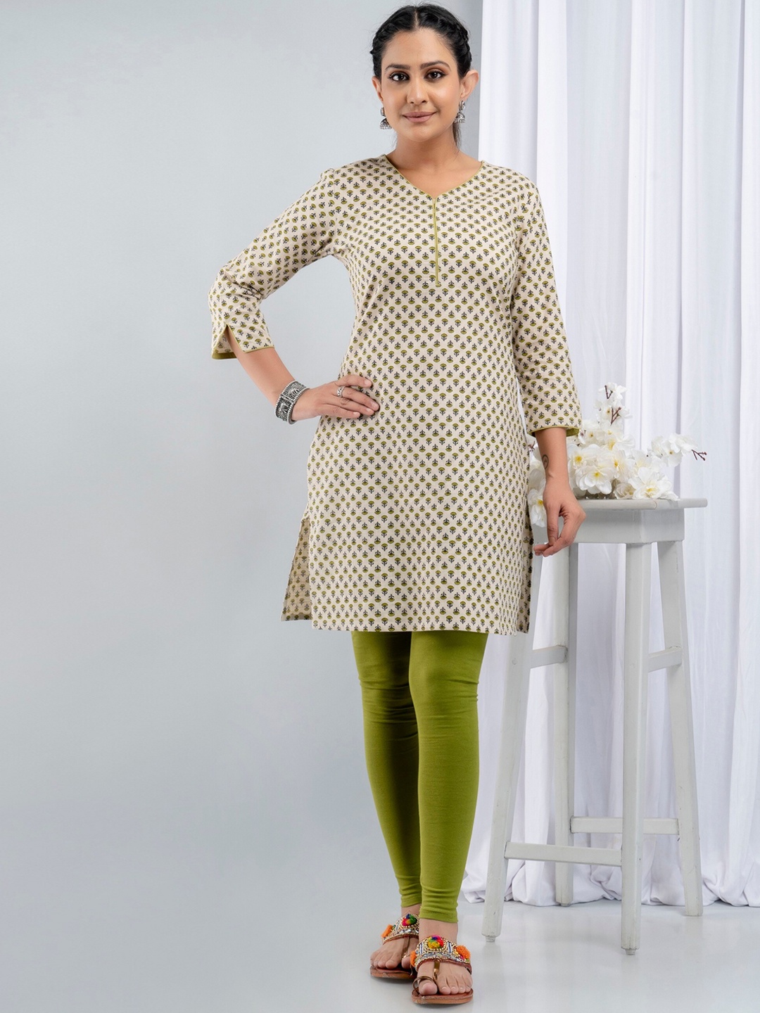 

SUTI Floral Printed Cotton Kurta, Beige