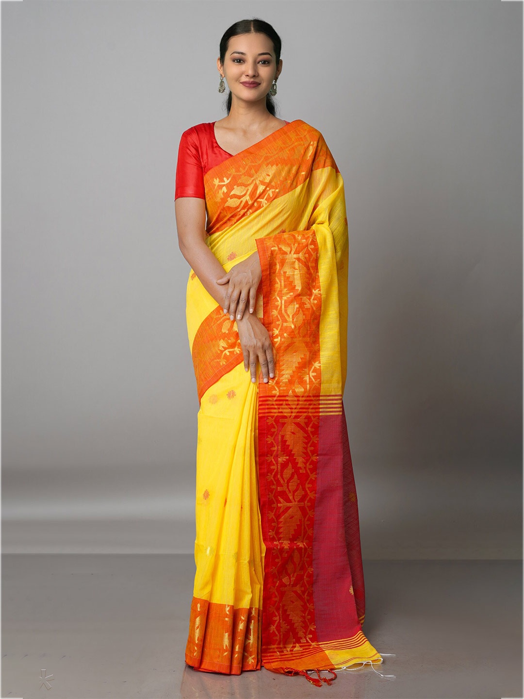 

Unnati Silks Ethnic Motifs Zari Silk Cotton Jamdani Saree, Yellow