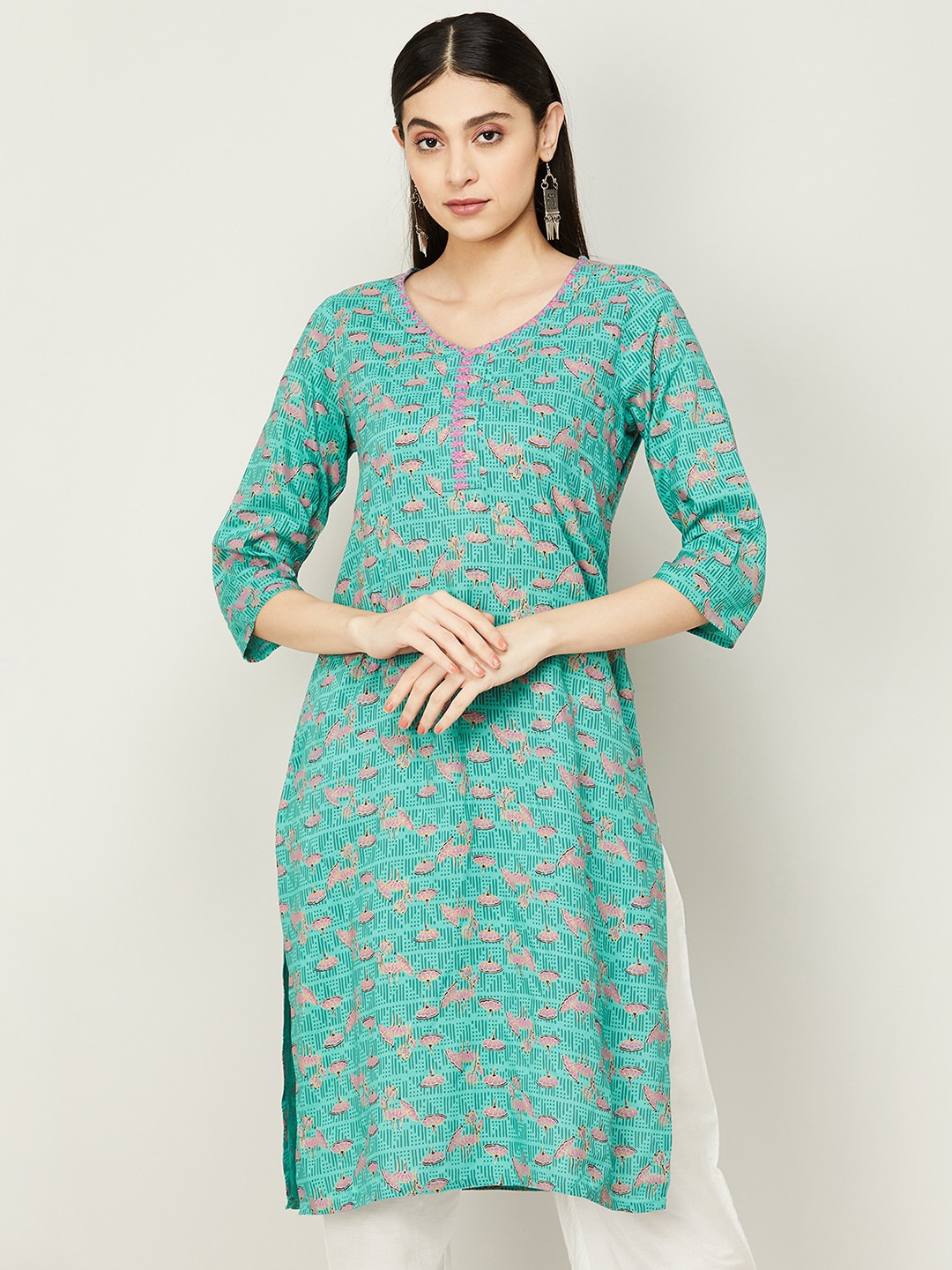 

Melange by Lifestyle Floral Printed Thread Work V-Neck Kurta, Teal