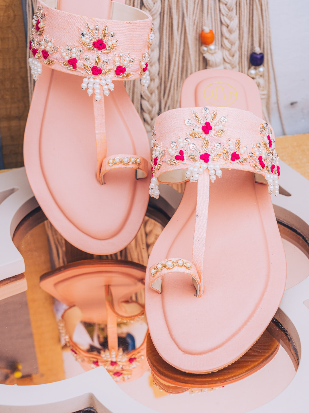 

NR By Nidhi Rathi Women Embellished Ethnic One Toe Flats, Pink
