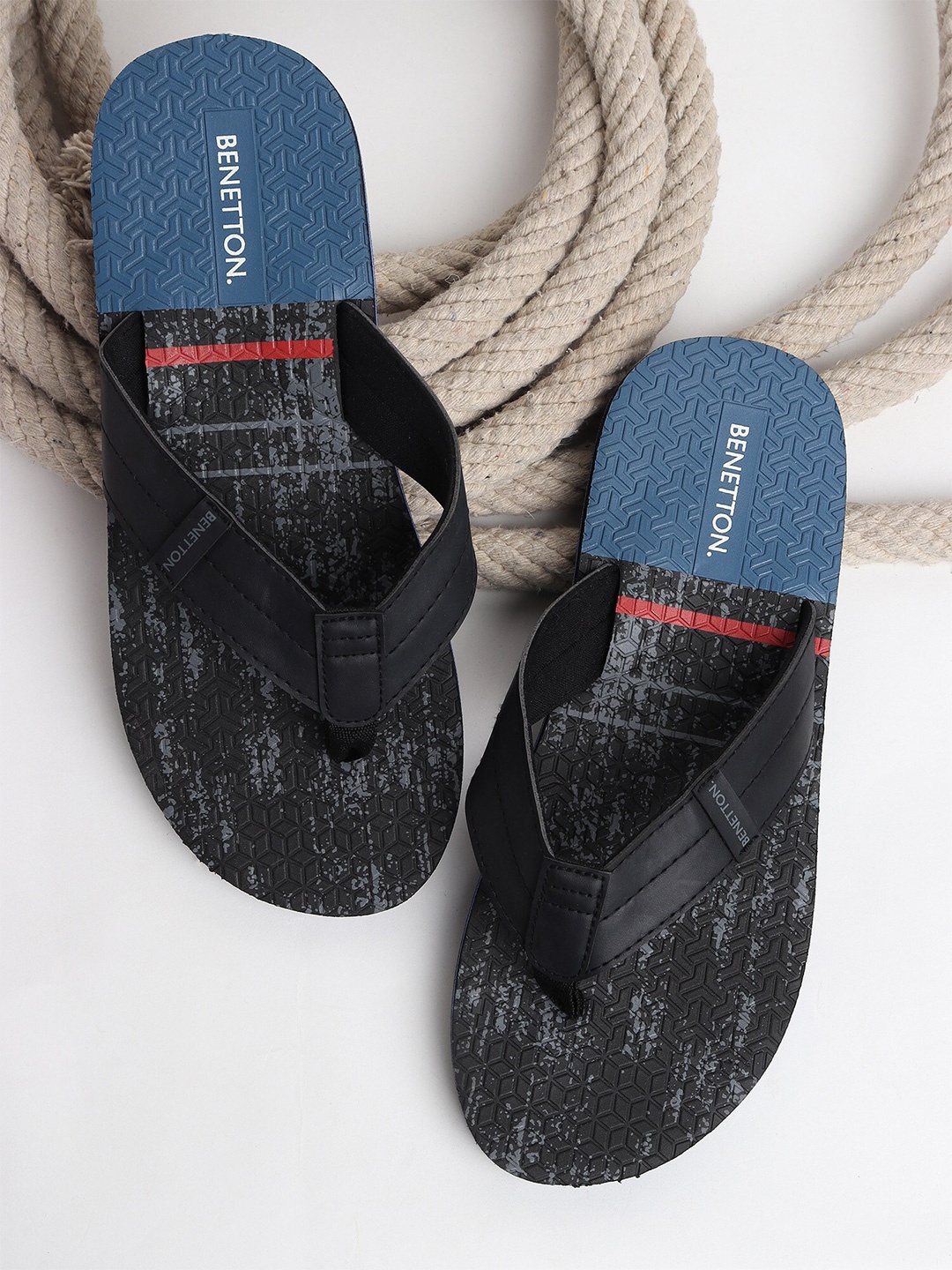 

United Colors of Benetton Men Colourblocked Rubber Thong Flip-Flops, Blue