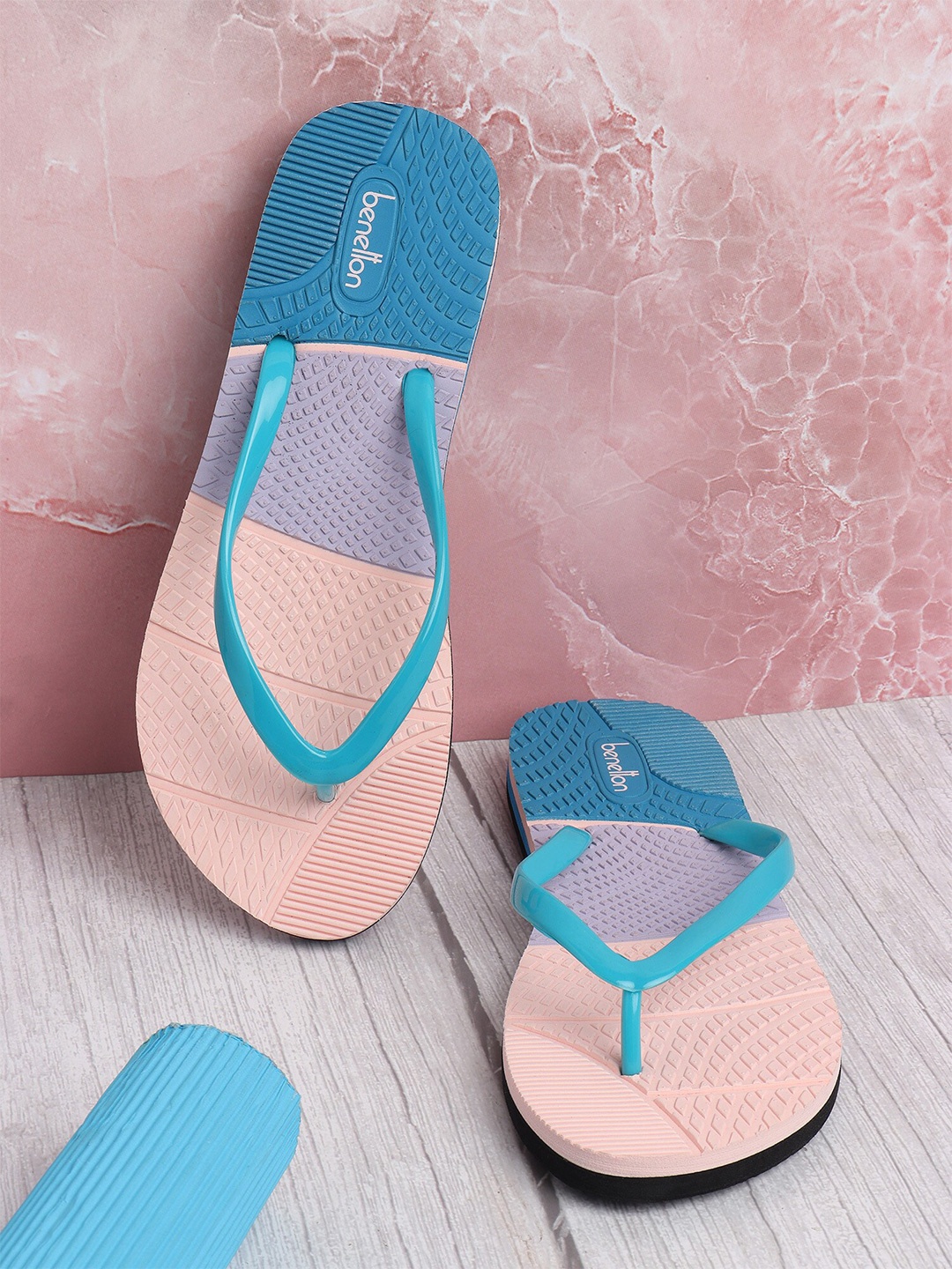 

United Colors of Benetton Women Colourblocked Rubber Thong Flip-Flops, Blue