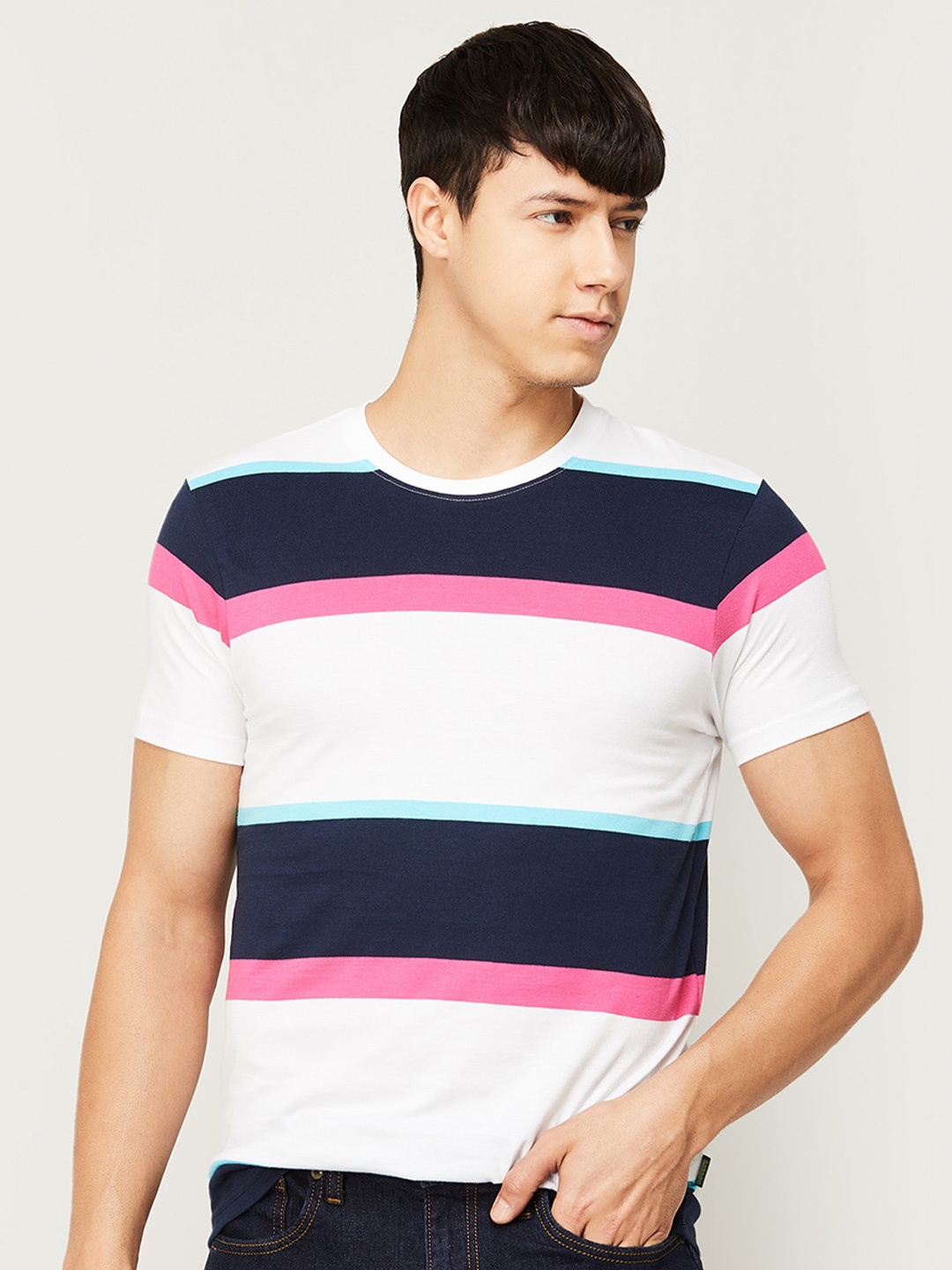 

Bossini Men Striped Slim Fit Cotton T-shirt, Navy blue