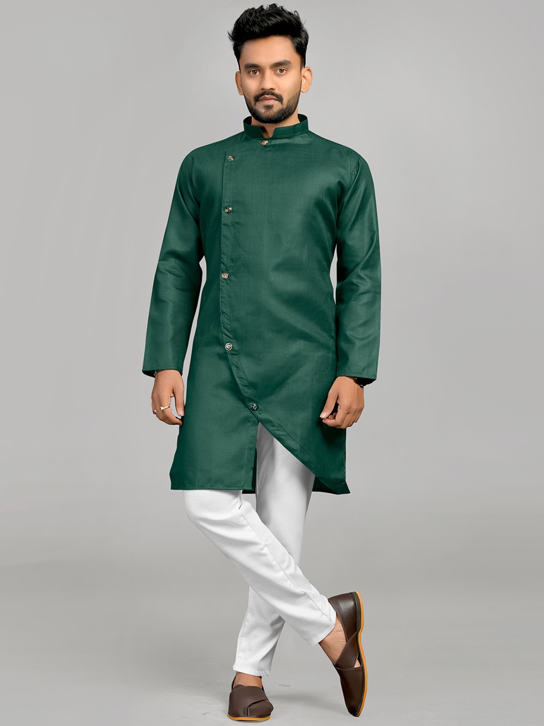 

Fashion FRICKS Men Green Flared Sleeves Kurta