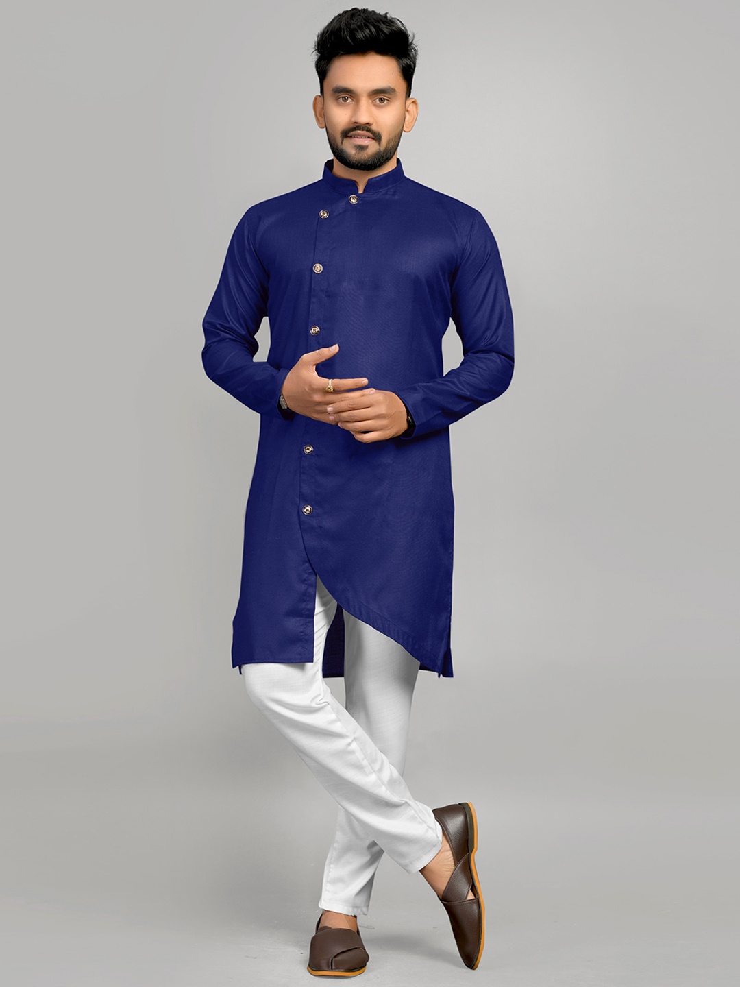 

Fashion FRICKS Men Thread Work Kurta, Navy blue