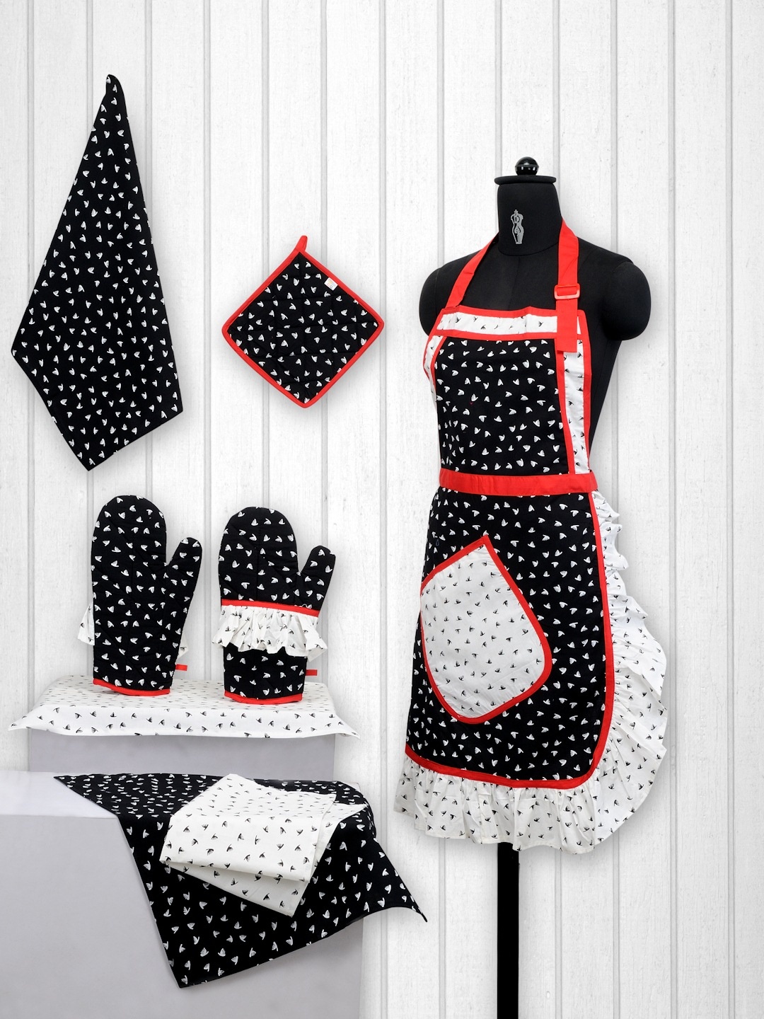 

SWAYAM Unisex Set of 8 Black & White Cotton Printed Kitchen Linen Set