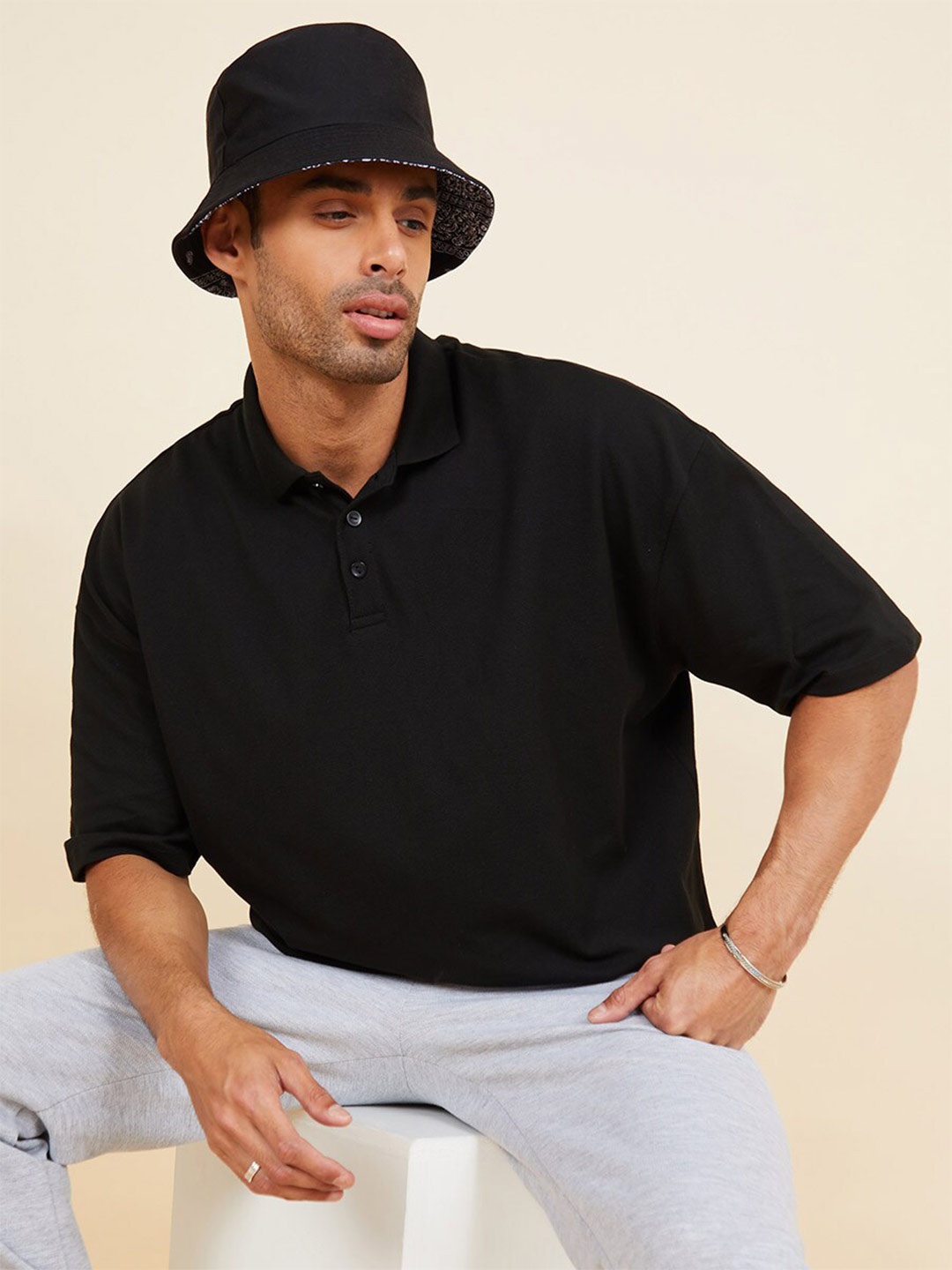 

Styli Men Polo Collar Extended Sleeves Oversized T-shirt, Black