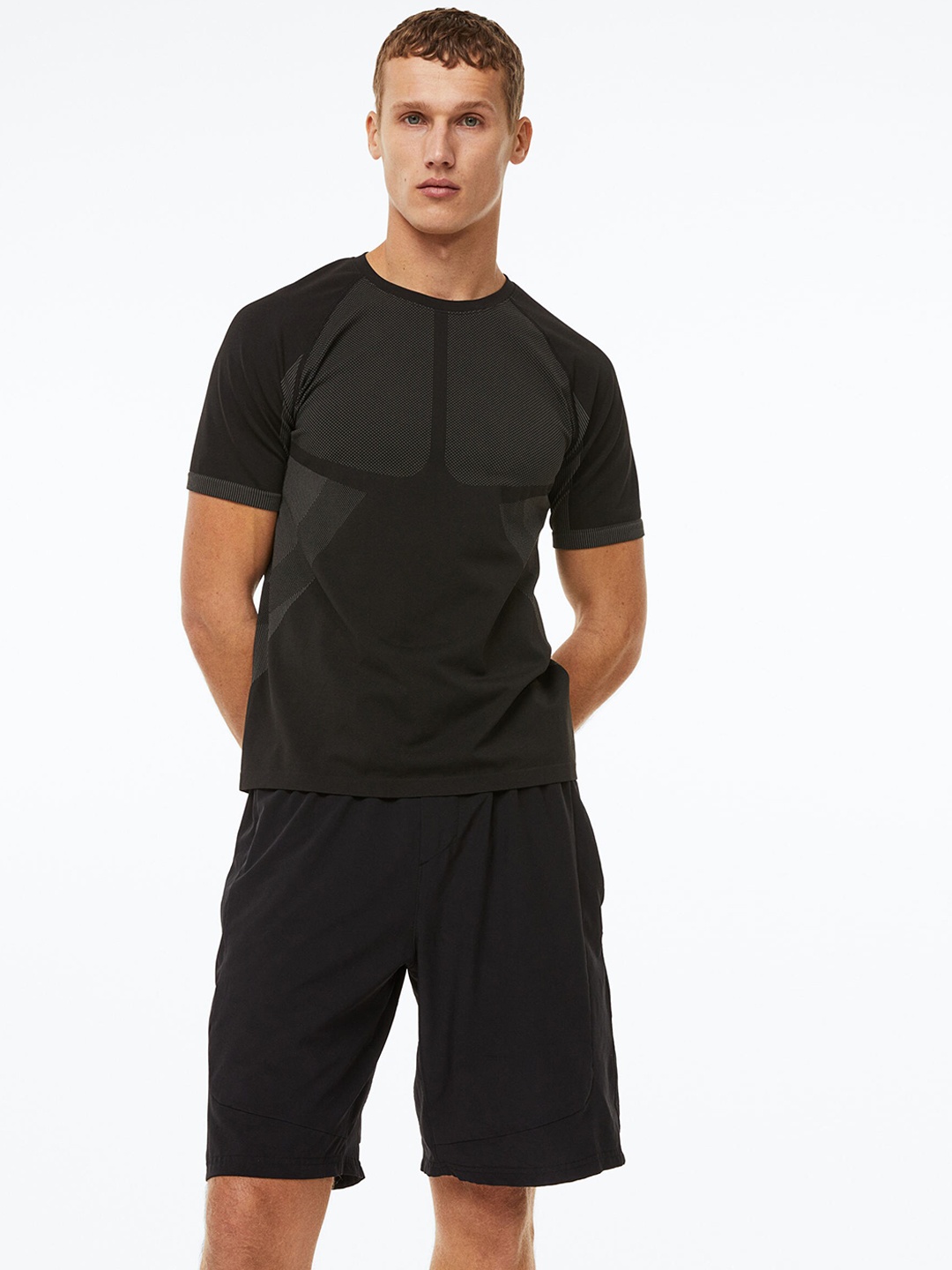 

H&M Men Sports Shorts, Black