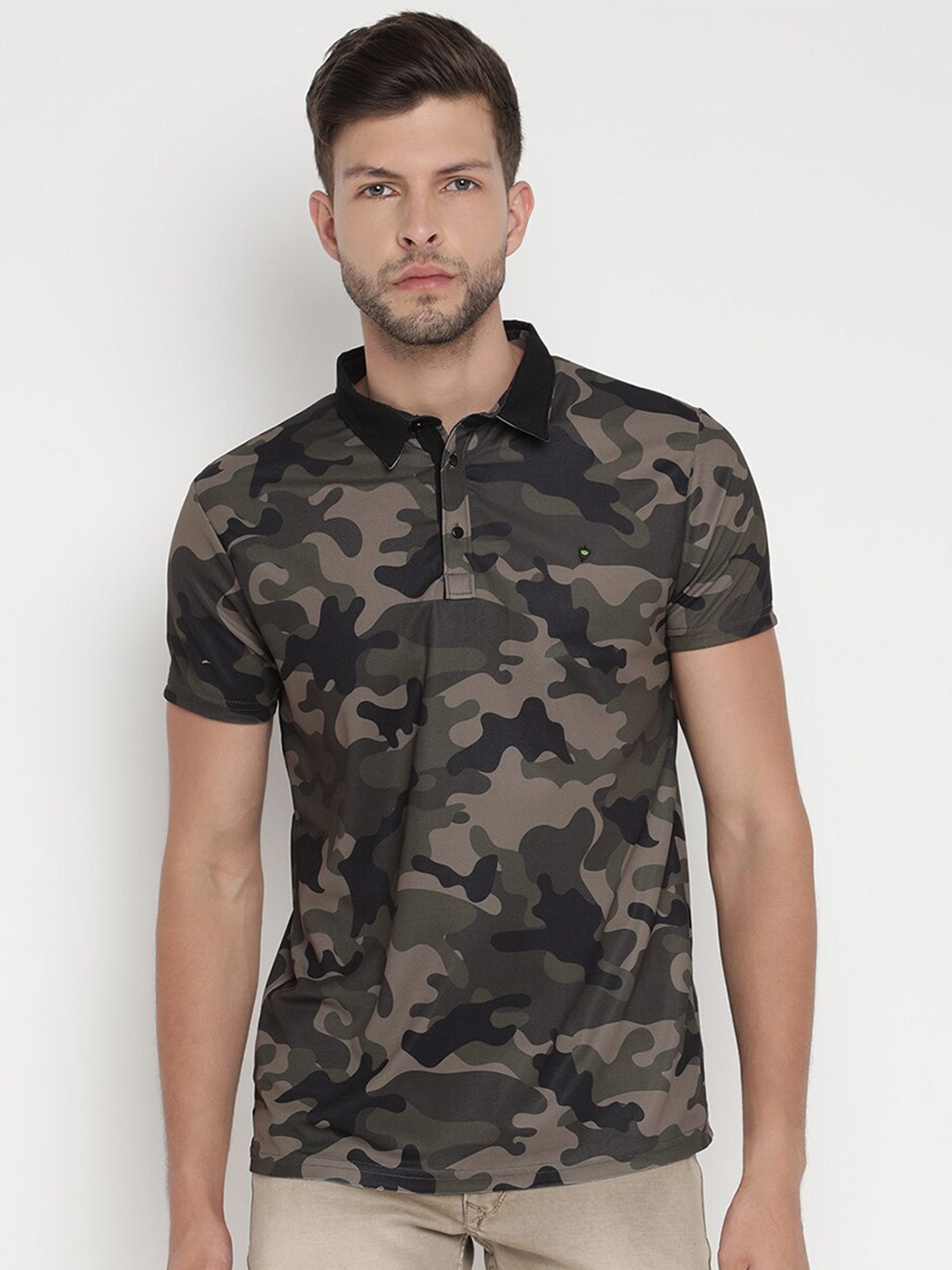 

V2 Value & Variety Men Green Camouflage Printed Polo Collar T-shirt