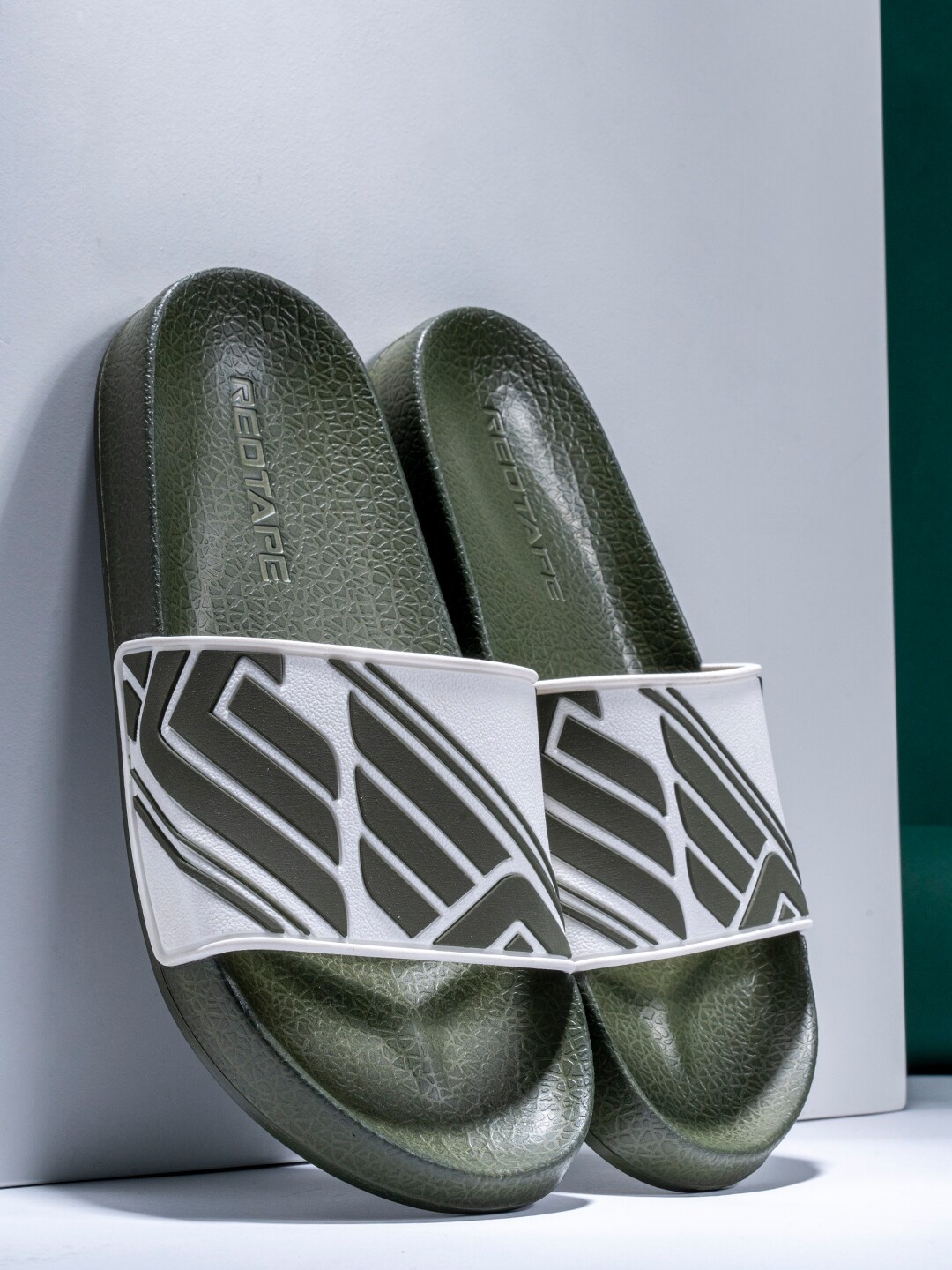 

Red Tape Men Printed Rubber Sliders, Green
