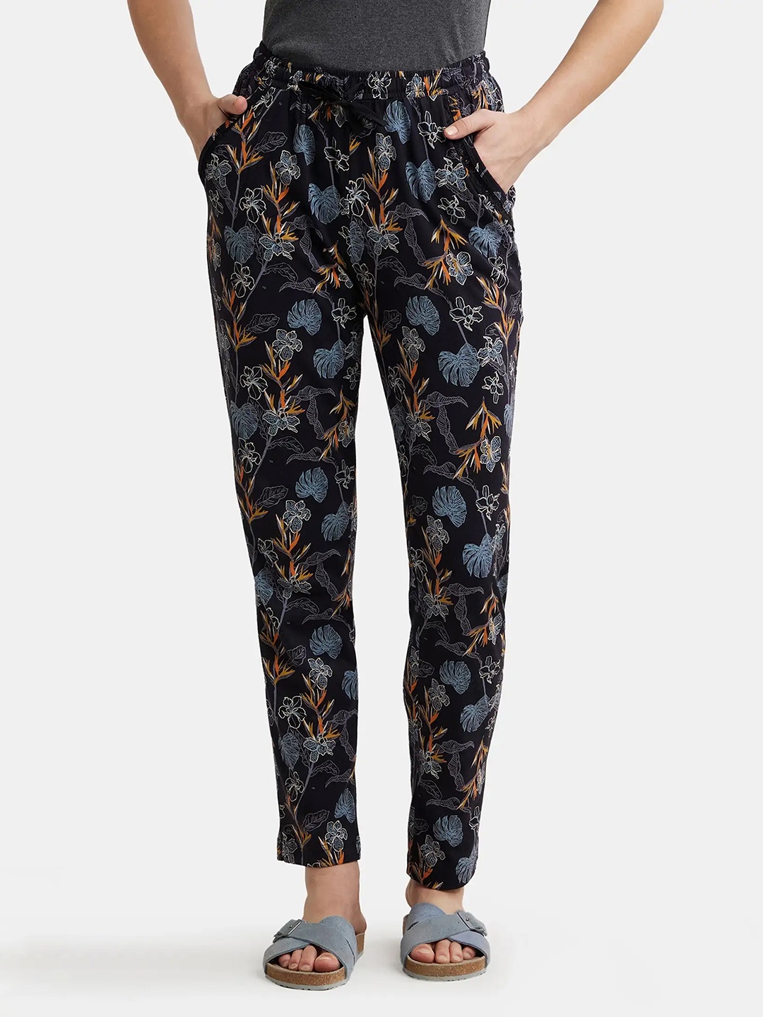 

Jockey Printed Micro Modal Cotton Relaxed Fit Pyjama -RX09, Black