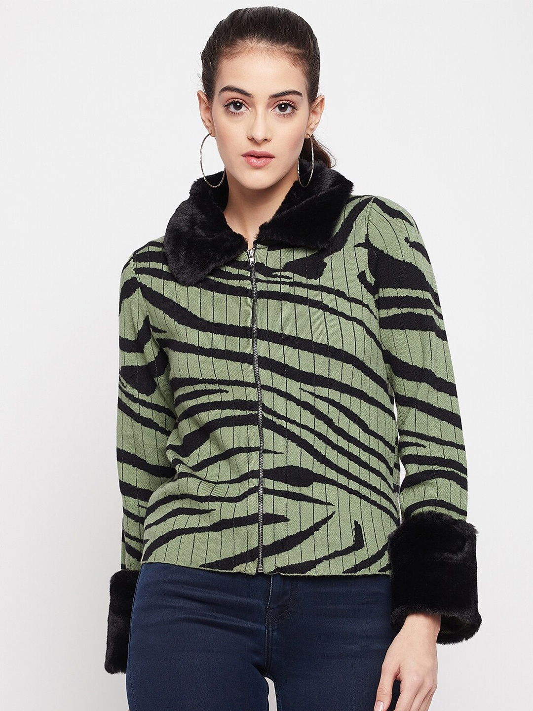 

Madame Graphic Printed Shawl Collar Pullover Sweaters, Green