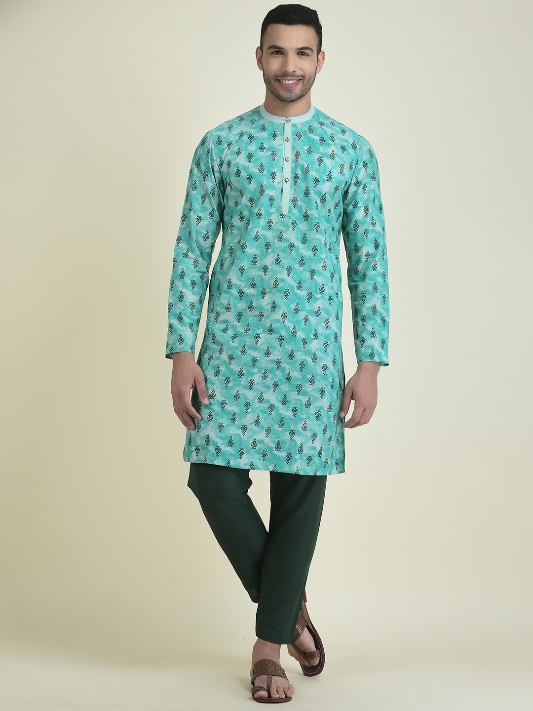 

DEYANN Men Ethnic Motifs Printed Pure Cotton Kurta with Pyjamas, Green