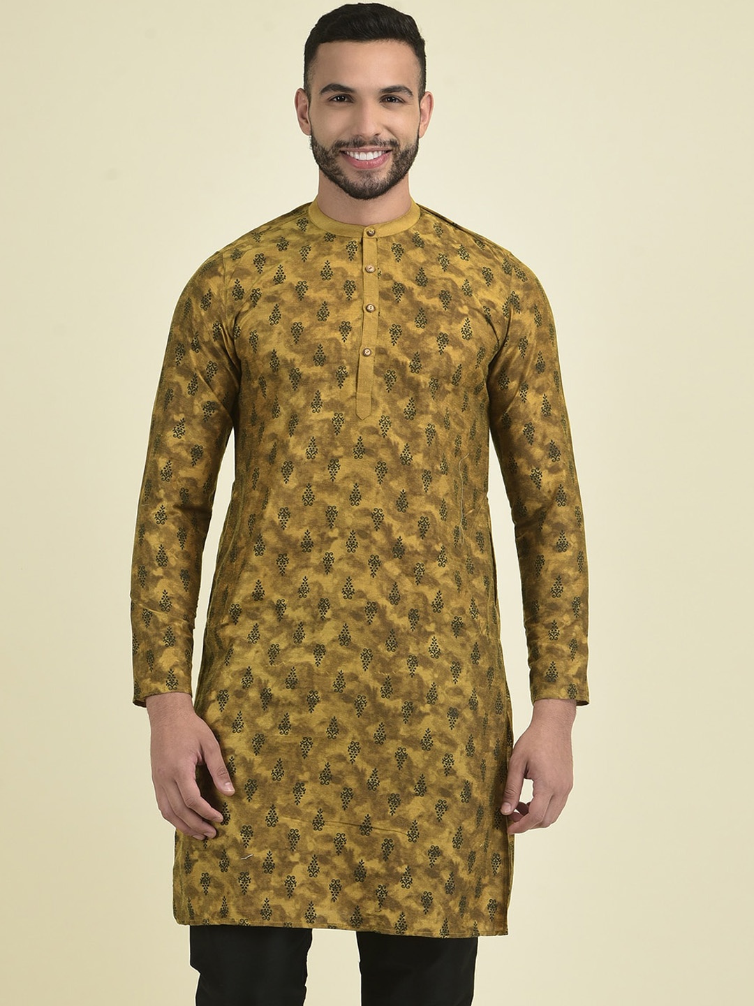 

DEYANN Men Ethnic Motifs Printed Pure Cotton Kurta with Pyjamas, Yellow