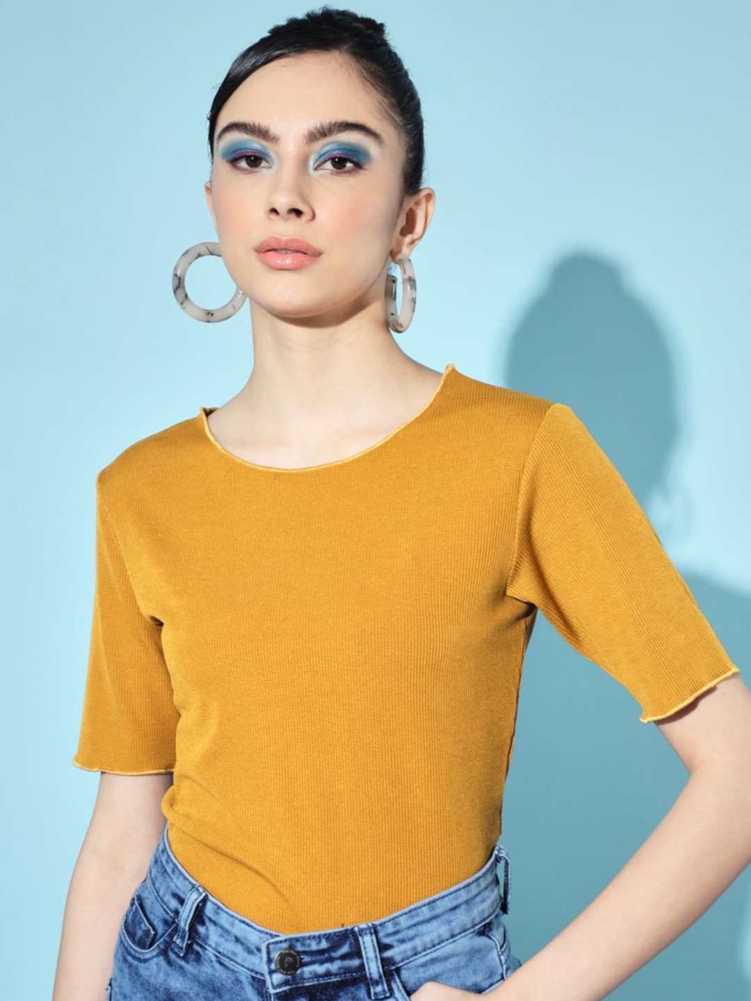 

Shopping Queen Round Neck Fitted Top, Yellow