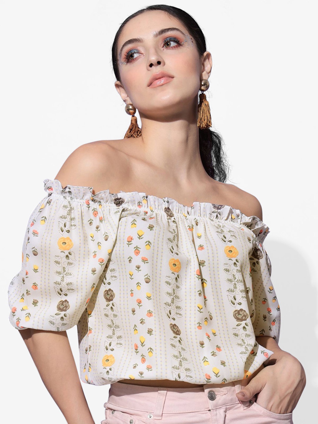 

Shopping Queen Floral Print Off-Shoulder Bardot Crop Top, Beige