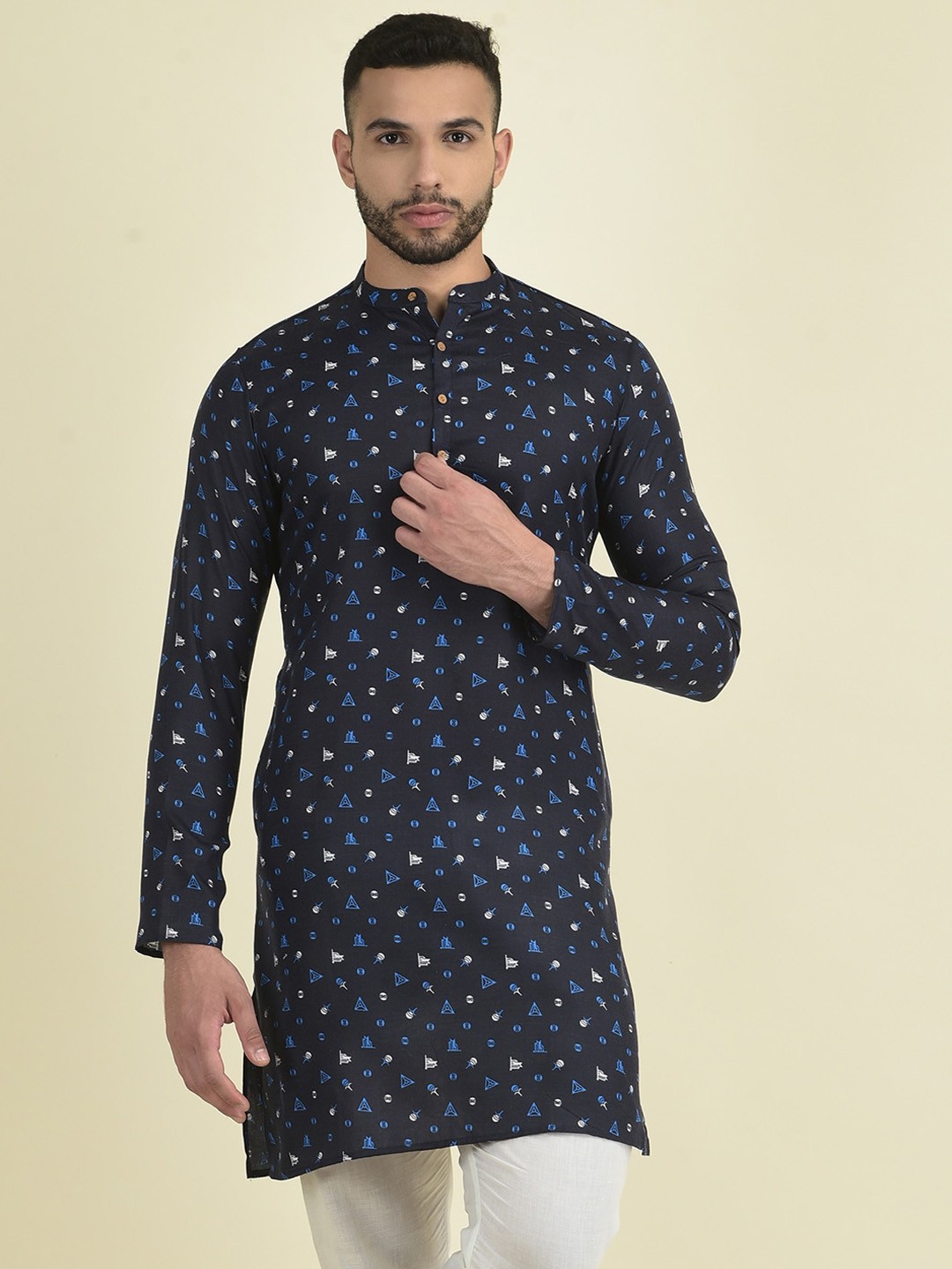 

DEYANN Men Printed Kurta With Pyjamas, Navy blue