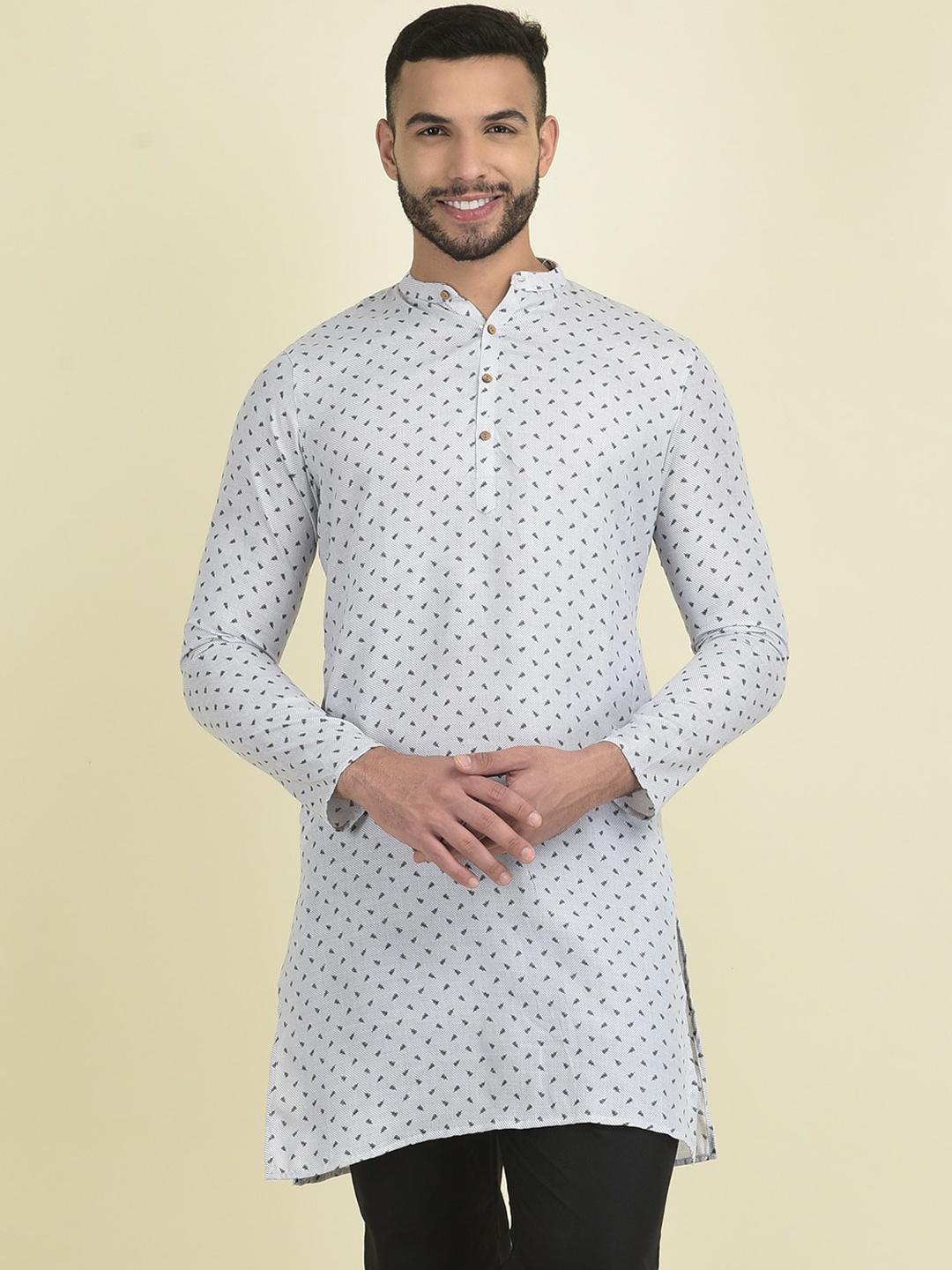 

DEYANN Men Printed Kurta with Pyjamas, Off white