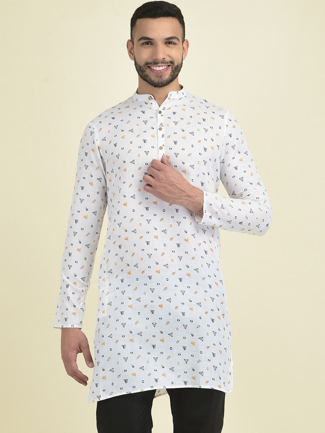 

DEYANN Men Printed Kurta with Pyjamas, White