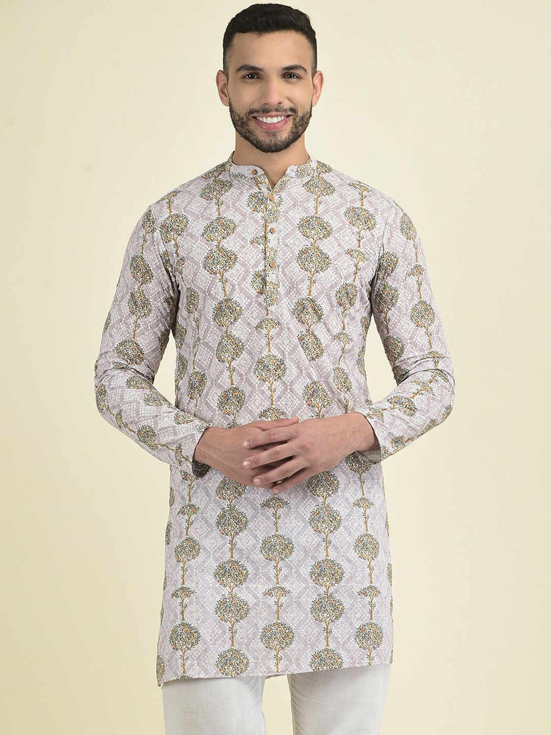 

DEYANN Men Floral Printed Thread Work Kurta with Pyjamas, Pink