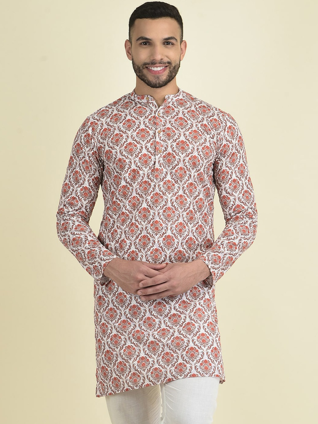 

DEYANN Men Peach-Coloured Ethnic Motifs Embroidered Kurta with Pyjamas