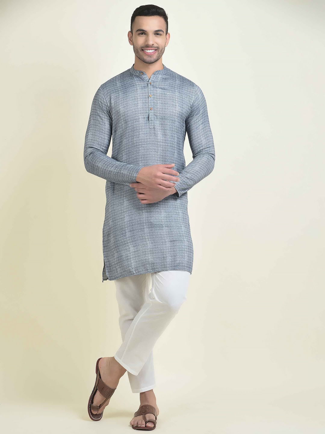 

DEYANN Men Kurta with Pyjamas, Silver