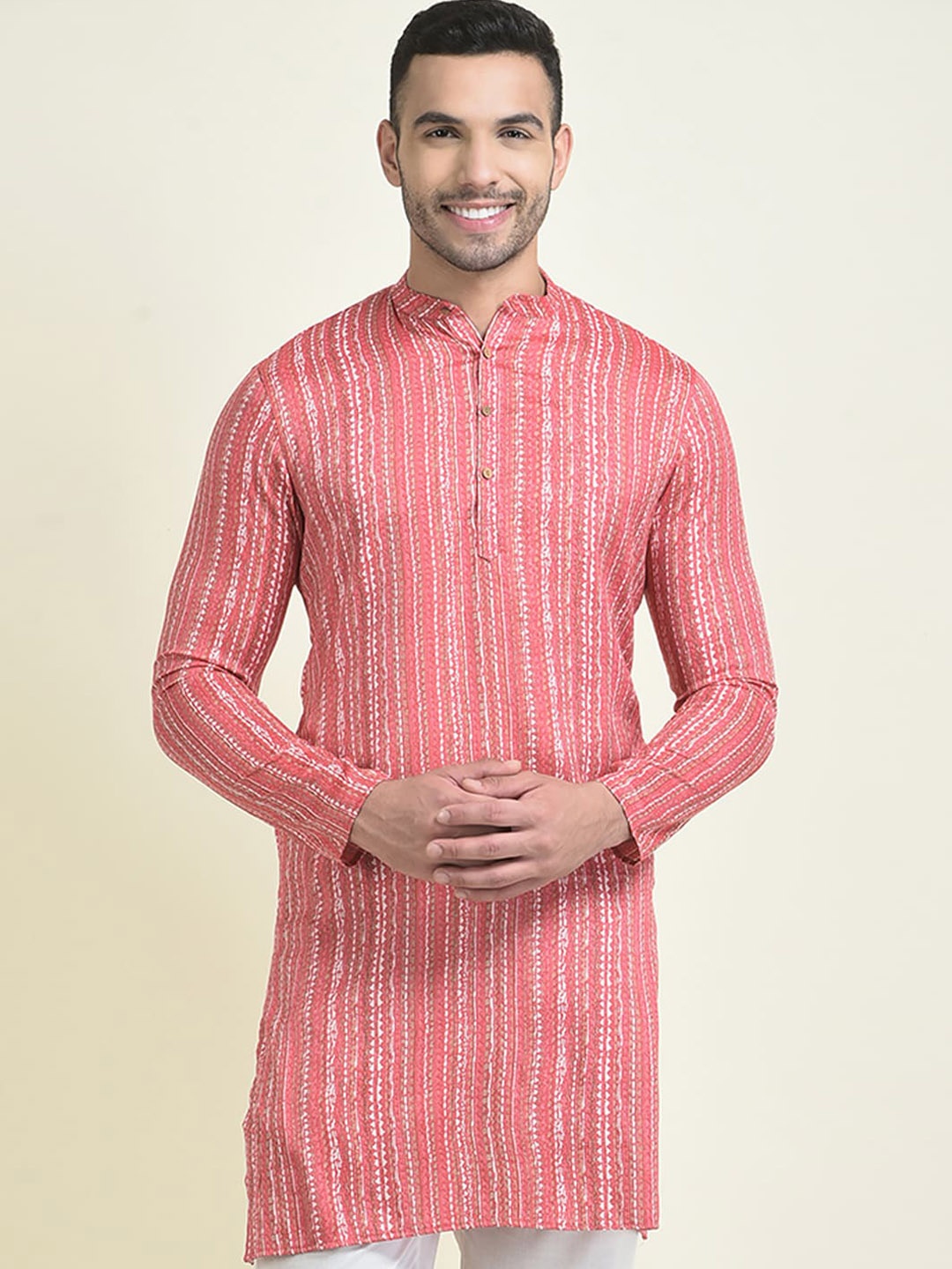 

DEYANN Men Printed Kurta with Pyjamas, Red