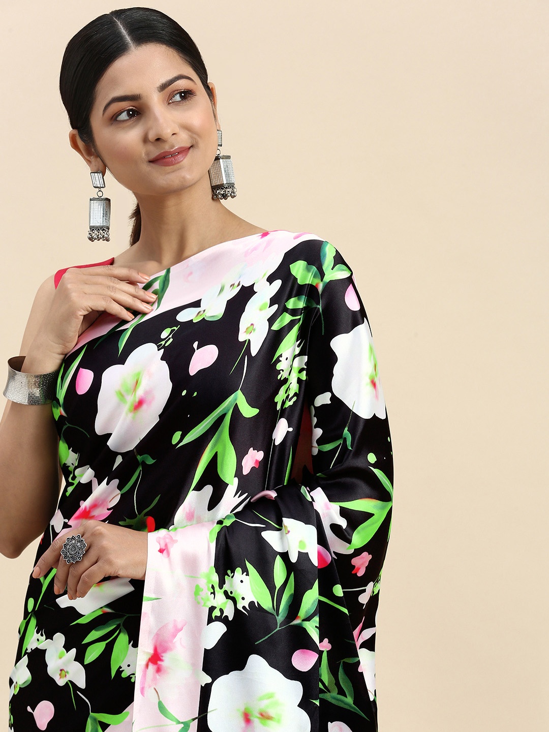 

LOOKNBOOK ART Woman Satin with floral print saree, Black