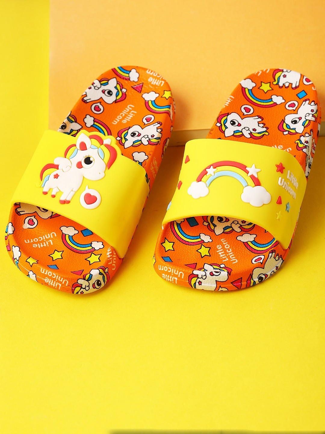 

PASSION PETALS Girls Printed Rubber Sliders, Yellow