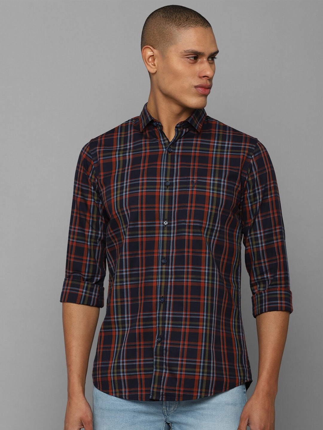

Allen Solly Men Black Slim Fit Checked Cotton Casual Shirt