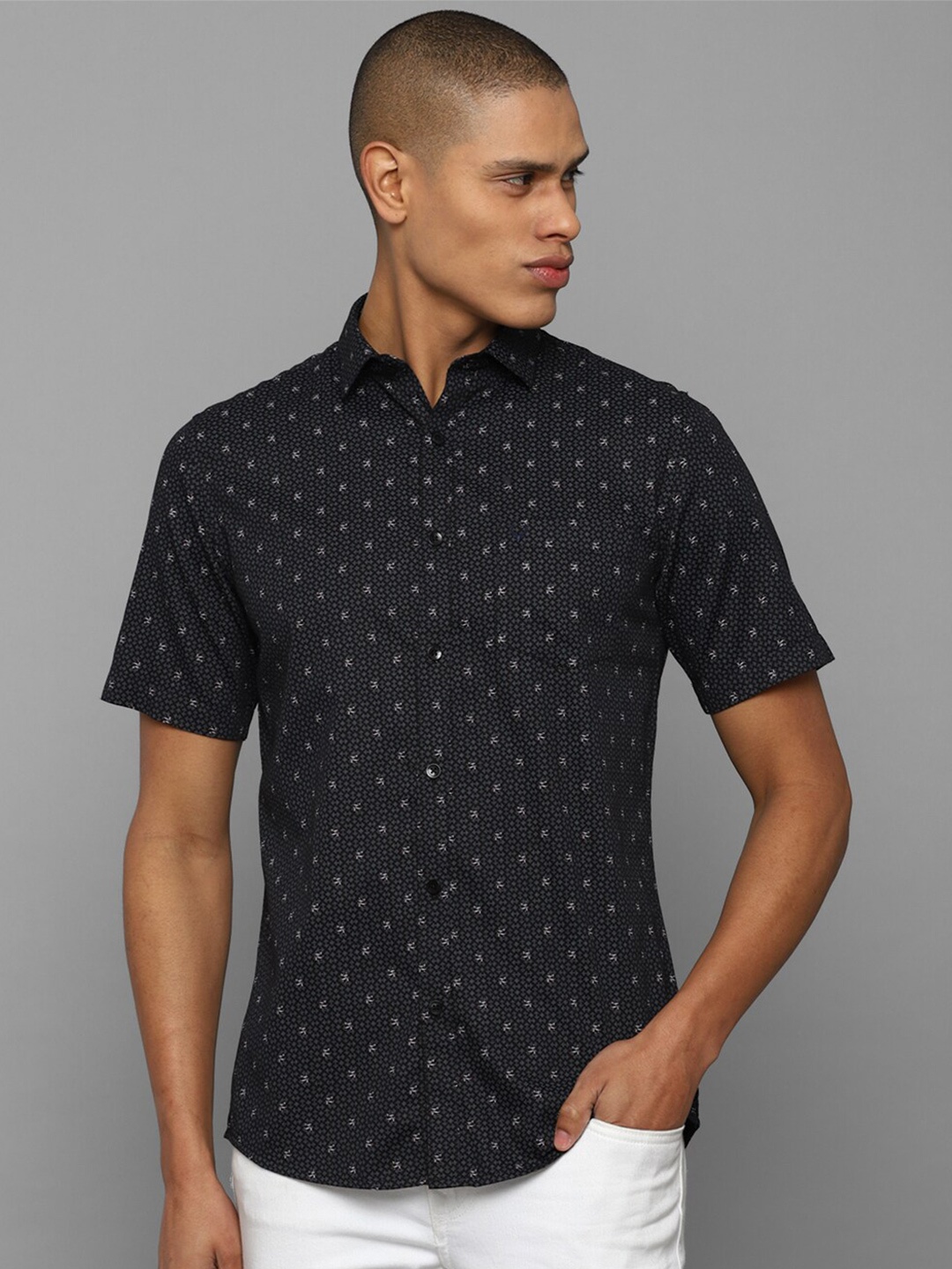 

Allen Solly Men Slim Fit Printed Casual Cotton Shirt, Black