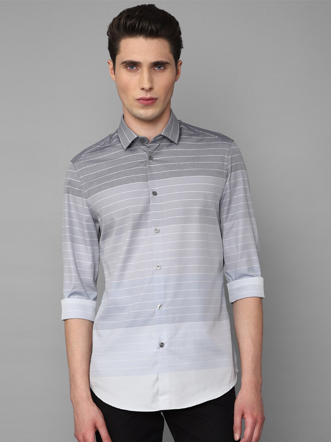 

Louis Philippe Sport Men Slim Fit Horizontal Stripes Pure Cotton Formal Shirt, Grey