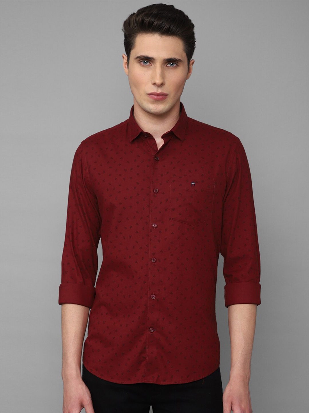 

Louis Philippe Sport Men Slim Fit Printed Pure Cotton Casual Shirt, Maroon