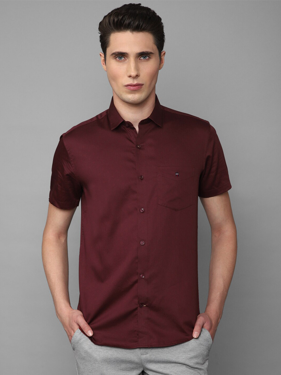 

Louis Philippe Sport Men Slim Fit Micro Checks Pure Cotton Casual Shirt, Maroon