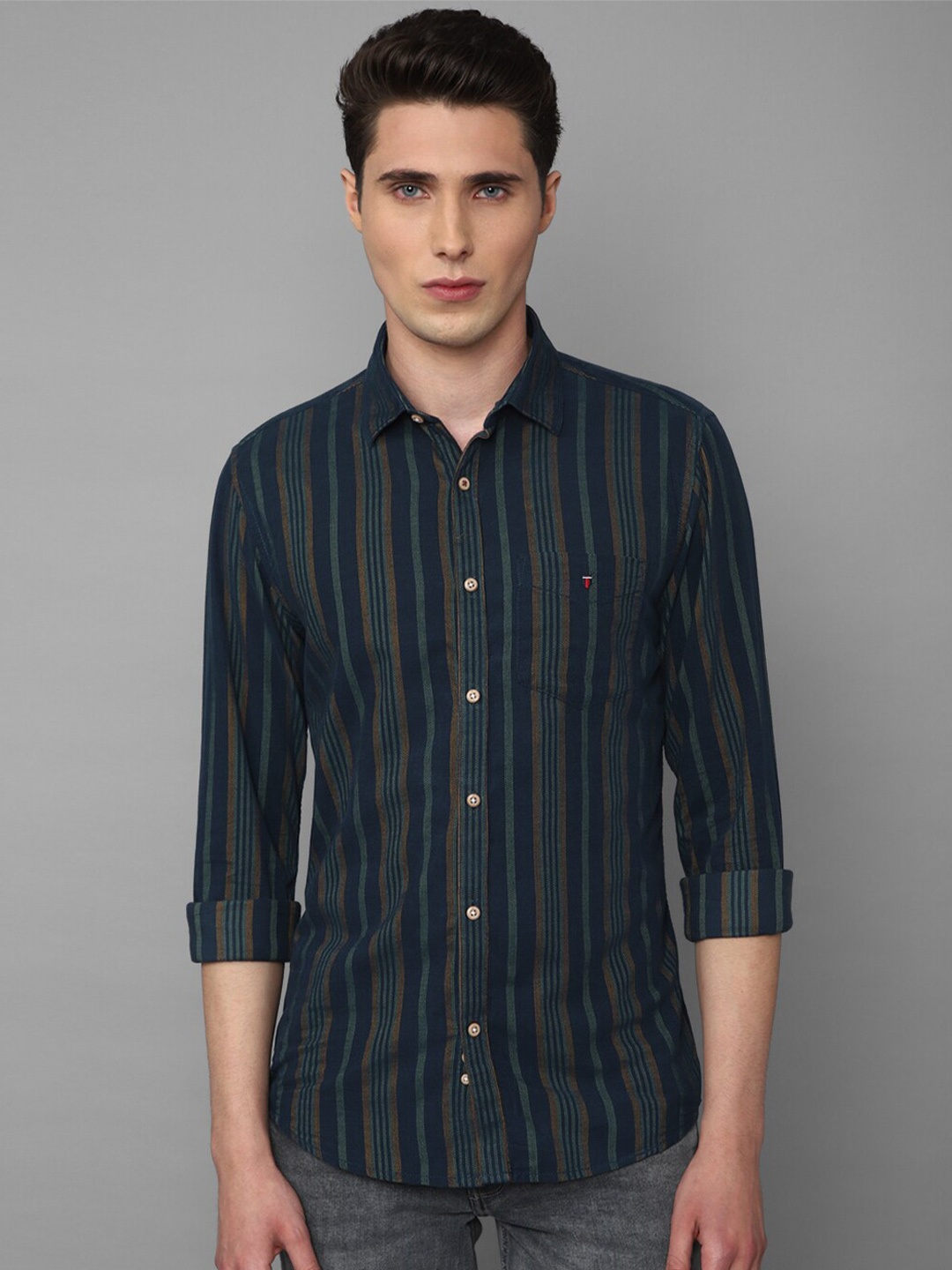 

Louis Philippe Sport Men Pure Cotton Slim Fit Striped Casual Shirt, Navy blue