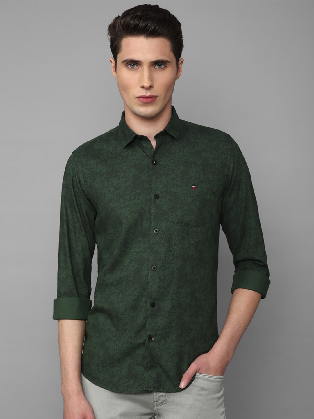 

Louis Philippe Sport Men Slim Fit Floral Printed Pure Cotton Casual Shirt, Green