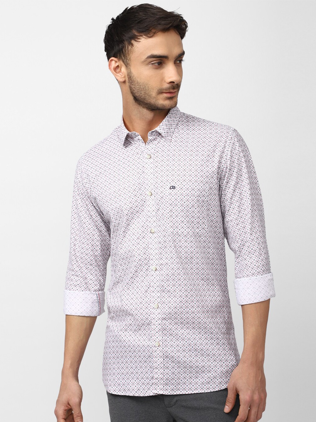 

Peter England Casuals Men Slim Fit Geometric Printed Casual Shirt, Grey