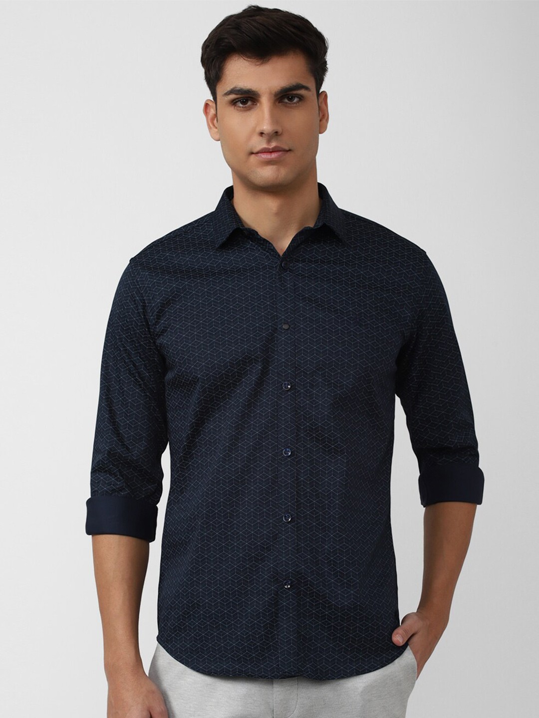

V Dot Men Slim Fit Printed Cotton Casual Shirt, Navy blue