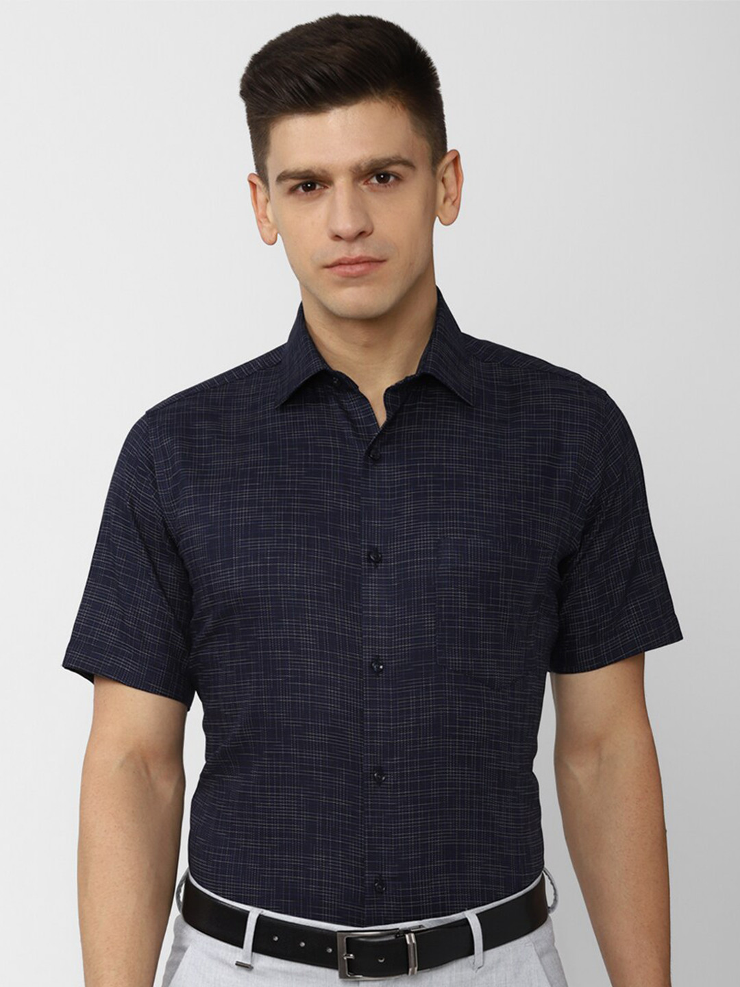 

Van Heusen Men Pure Cotton Formal Shirt, Navy blue