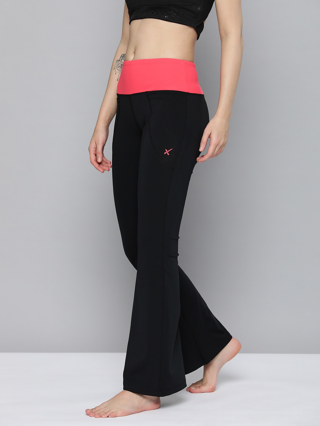

HRX by Hrithik Roshan Women Printed Rapid-Dry Yoga Tights, Black