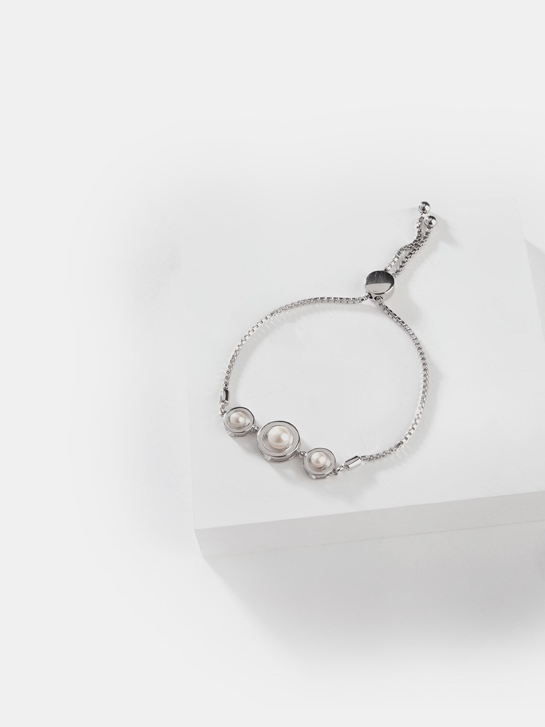 

SHAYA Women Silver Link Bracelet