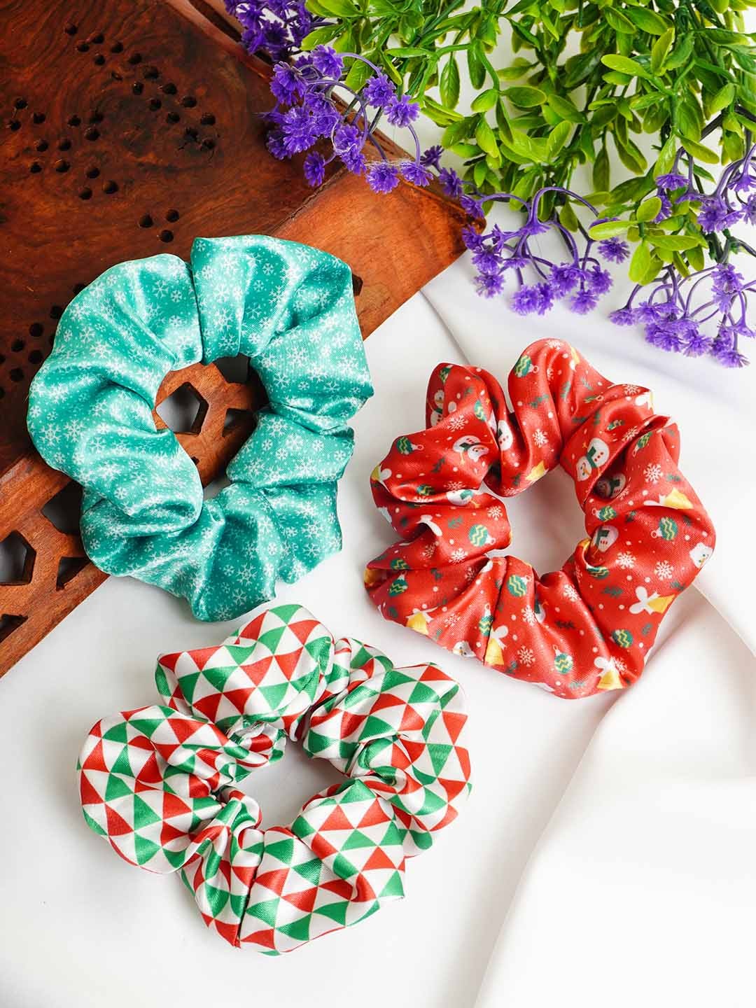

Ferosh Women Set of 3 Ponytail Holders, Red
