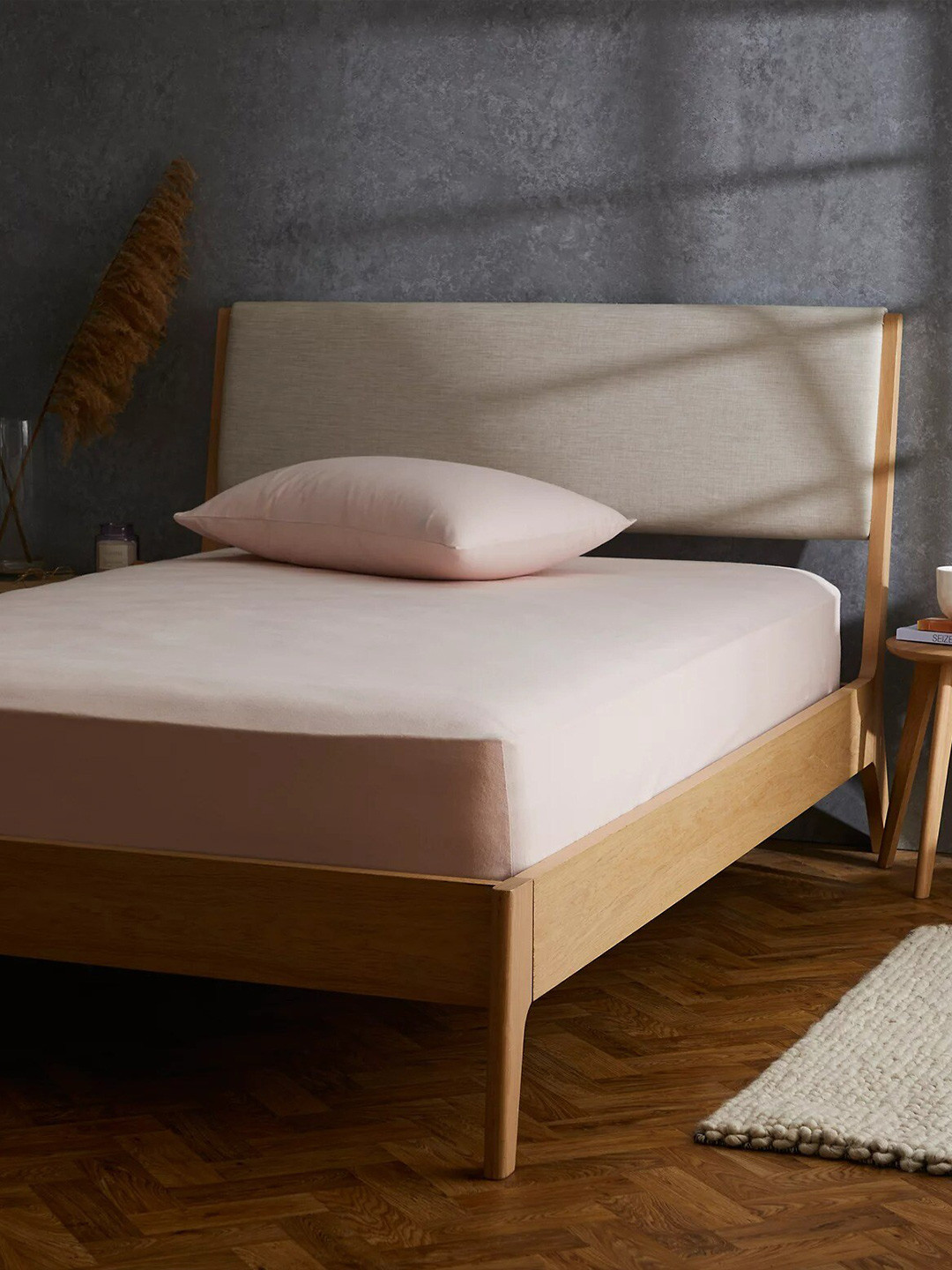 

Marks & Spencer Brush Pink 128 TC Cotton Fitted Queen Bedsheet with 1 Pillow Cover