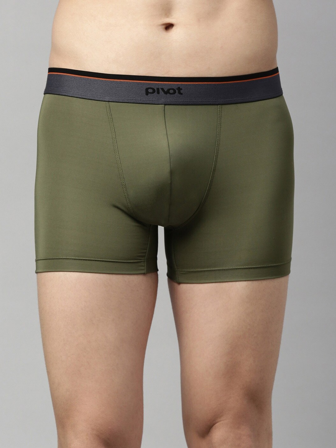 

pivot Men Outer Elasticated Trunks, Olive