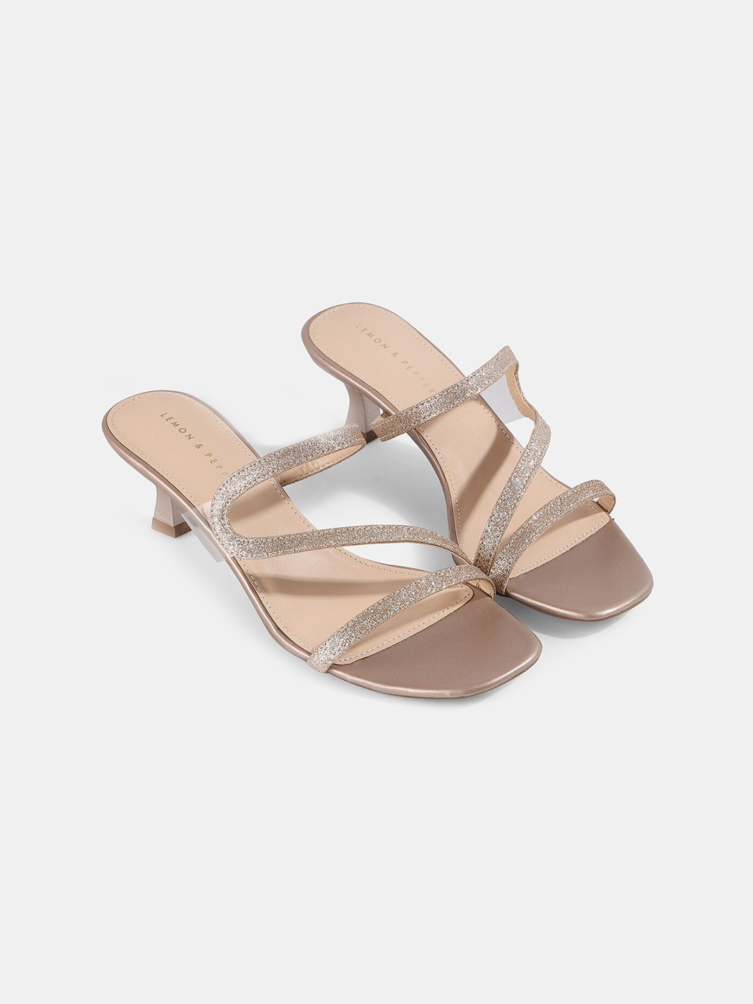 

LEMON & PEPPER Solid Kitten Heels, Gold